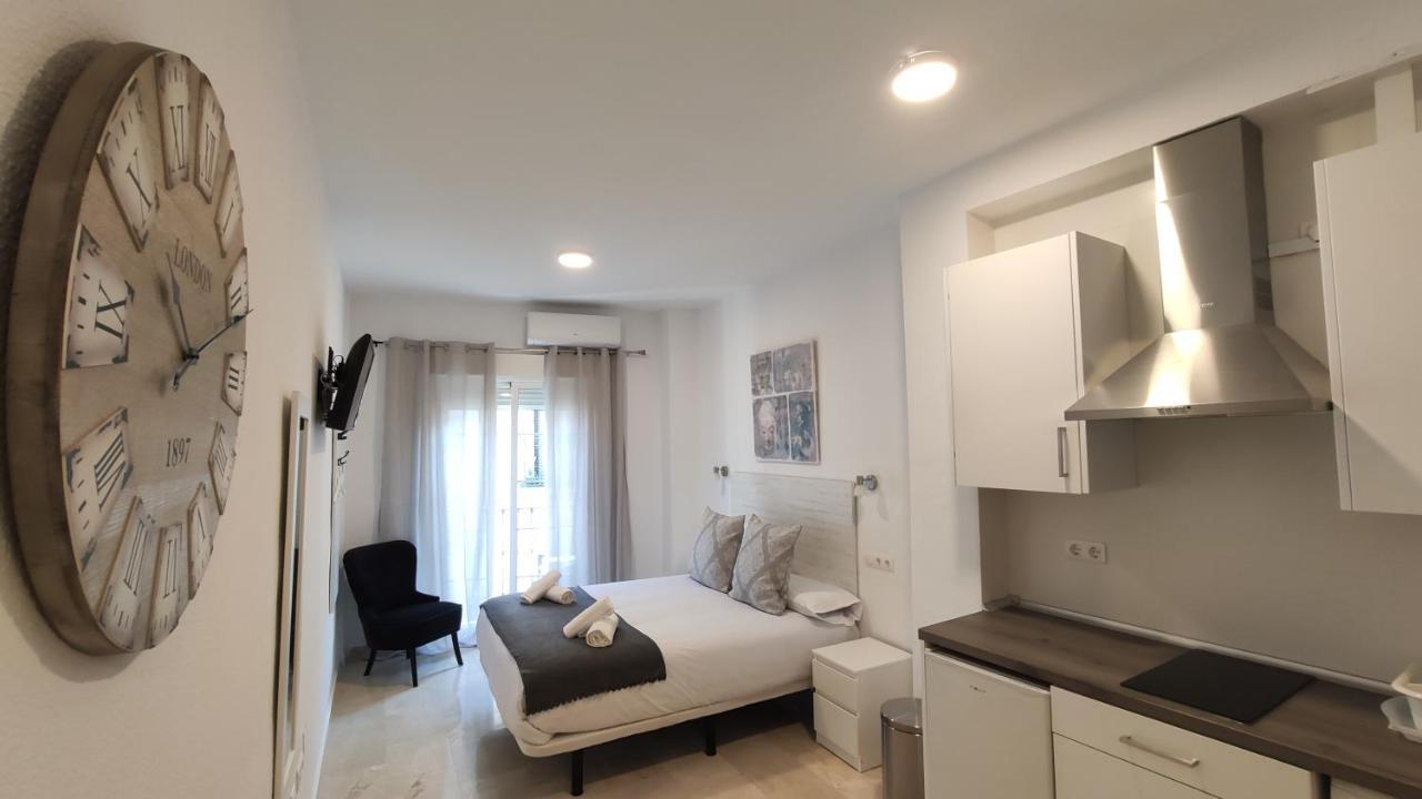 Malaka Apartment City Centre Malaga Bagian luar foto